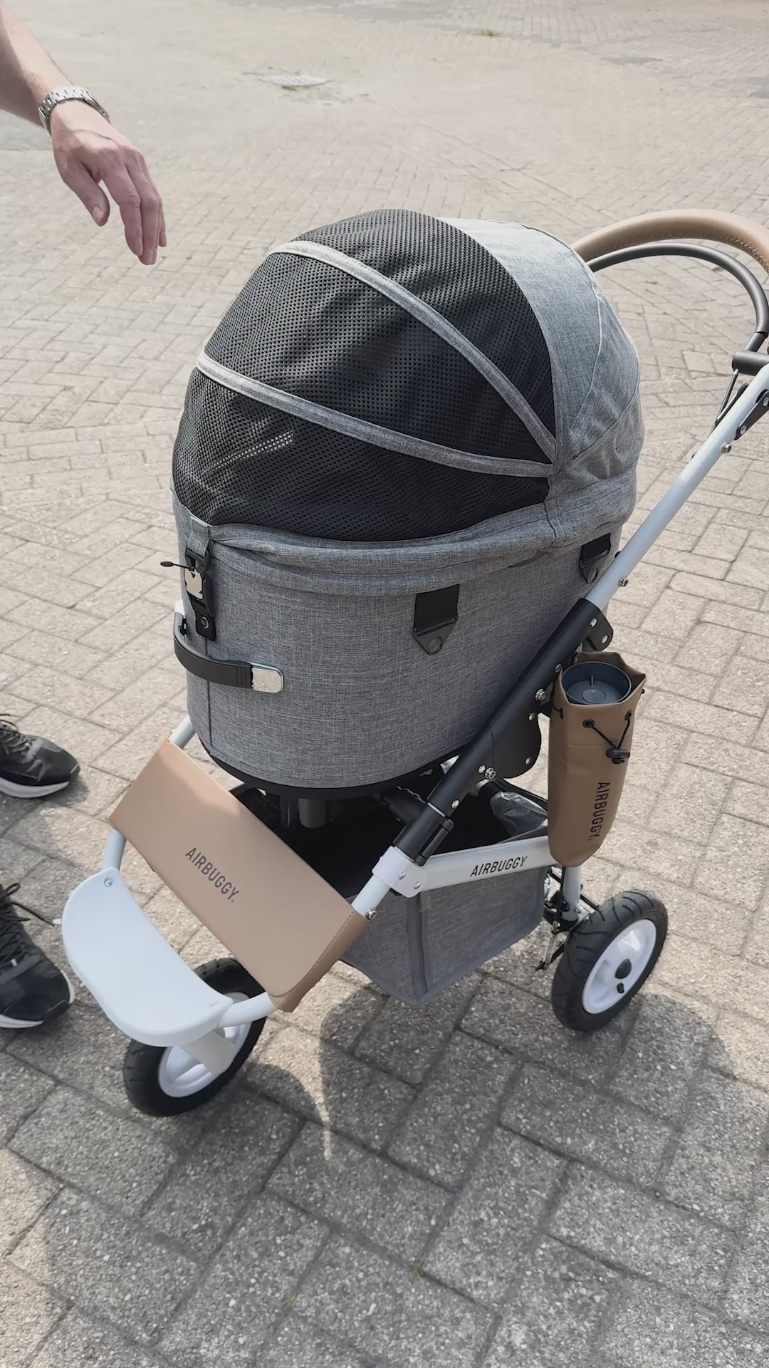 AirBuggy Dome 3 Large – Grass Green – luxe hondenbuggy kattenbuggy